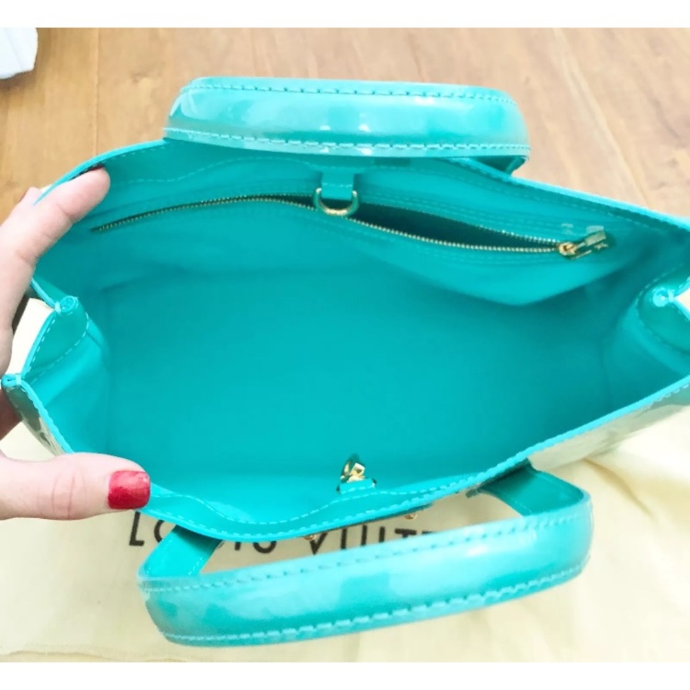 LOUIS VUITTON Tiffany Blue Lagoon Bag Authentic - Picture 3 of 8